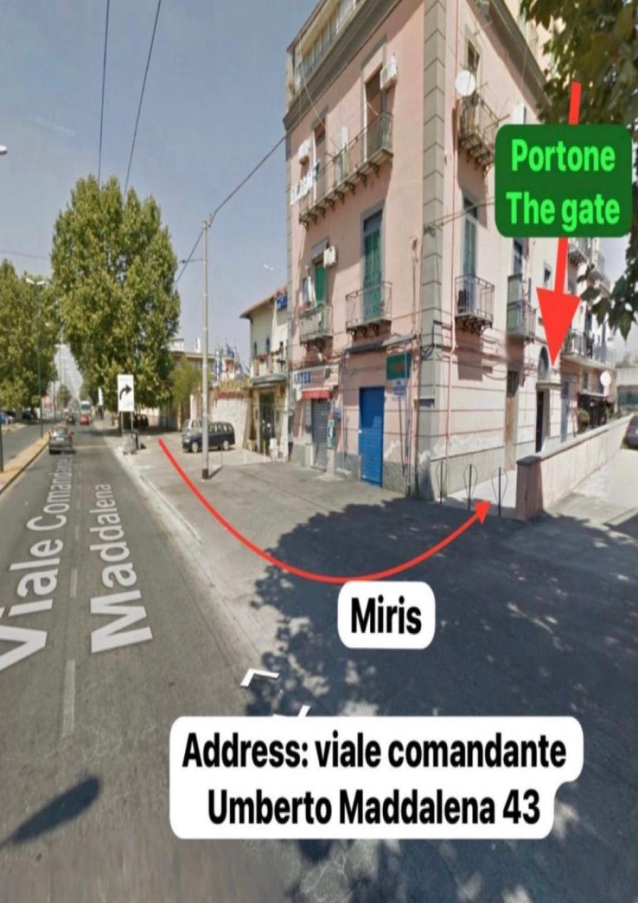 Miris Home Fast And Comfortable With Self Check In 8 Minutes Walk Near Naples Airport Bagian luar foto