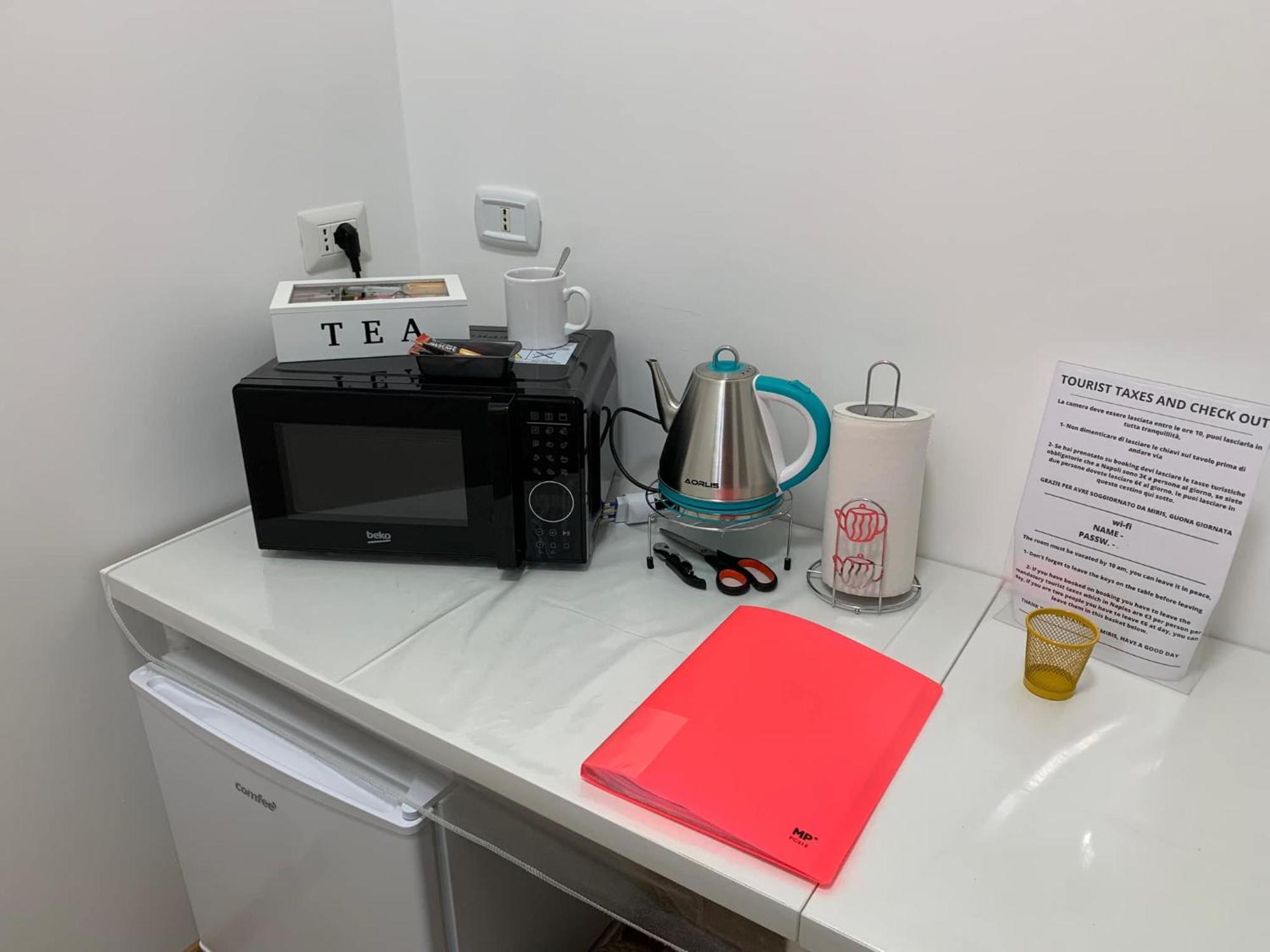 Miris Home Fast And Comfortable With Self Check In 8 Minutes Walk Near Naples Airport Bagian luar foto